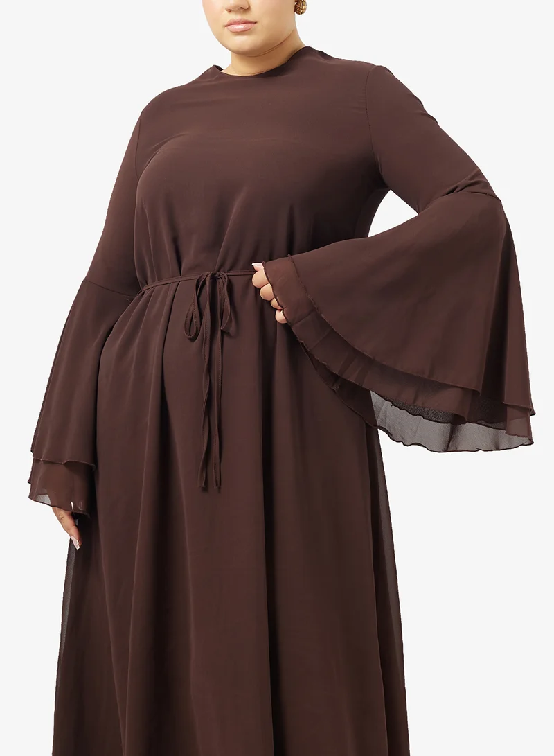 عباية أساسية بمقاس كبير