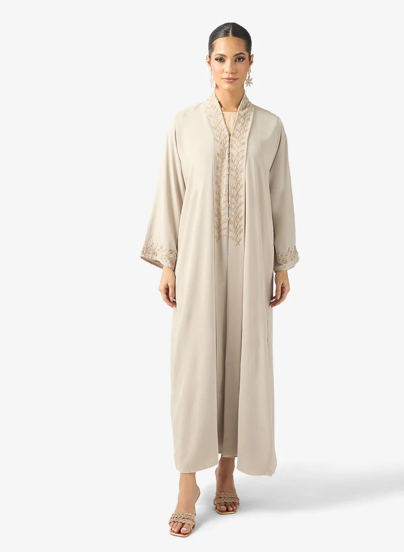 طقم عباية مزينة