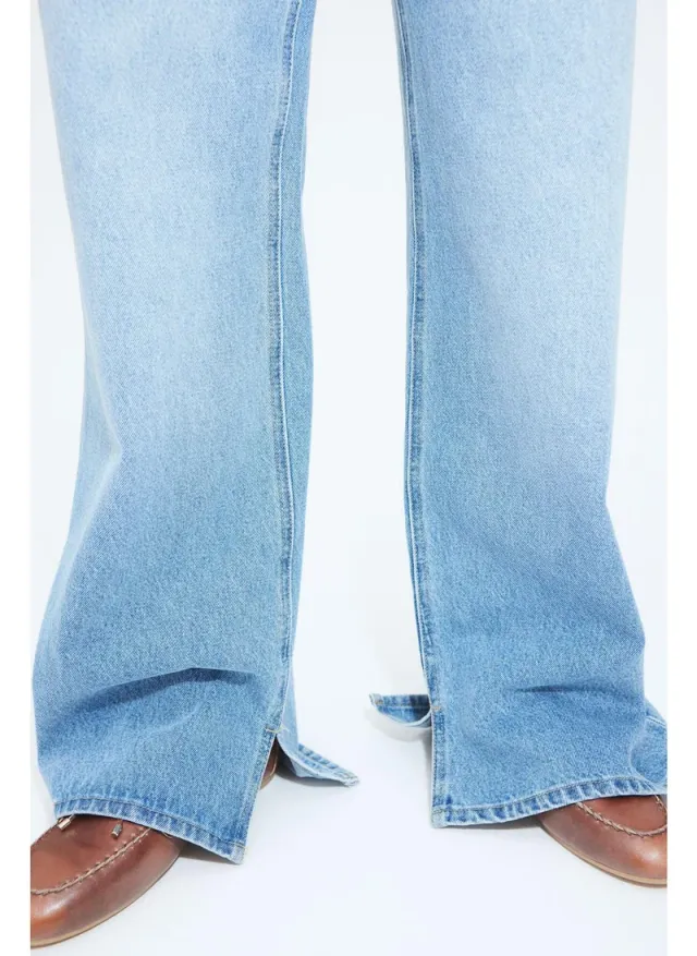 Wide-Leg Relaxed Fit Jeans – image 2