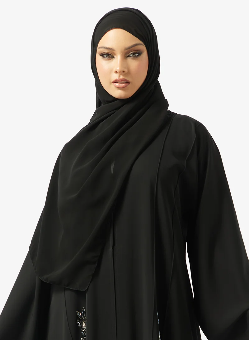 عباية مزينة مع شيلة - أسود