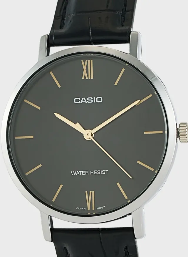 PU Strap Analog Watch Black – image 2
