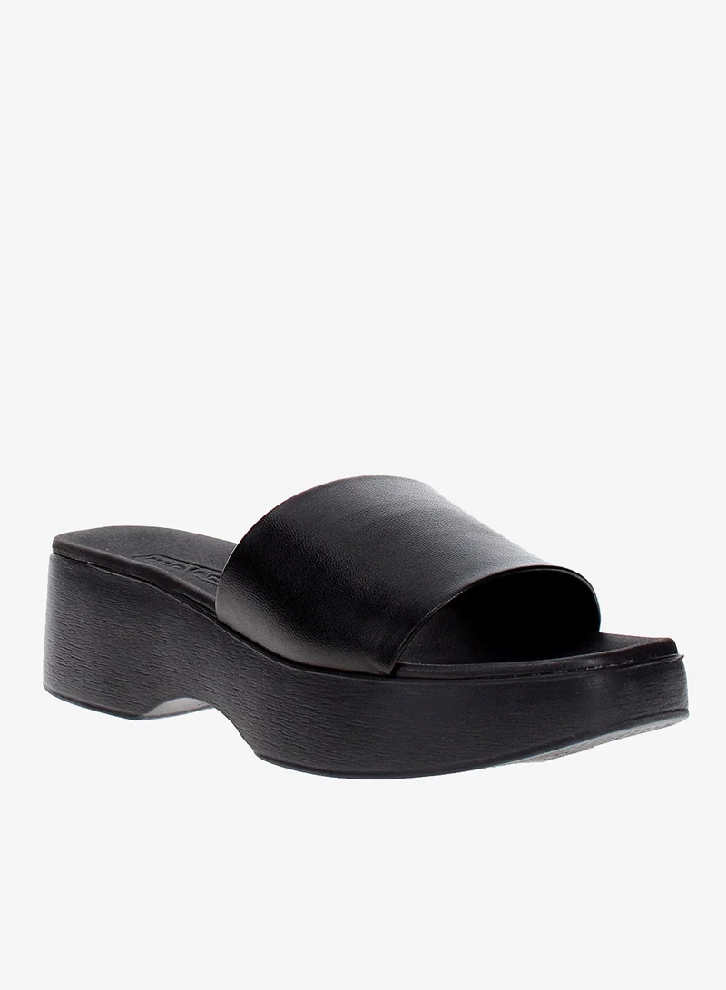 Ladies Casual Slip-On Shoes – Lightweight & Comfortable Everyday Footwear