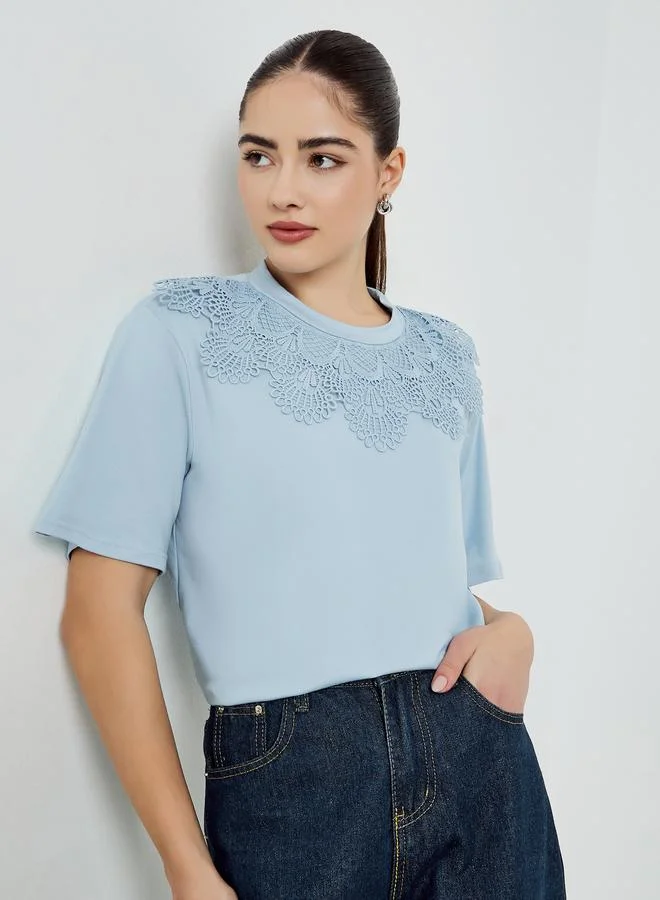 Lace Neckline Short Sleeve T-Shirt Blue