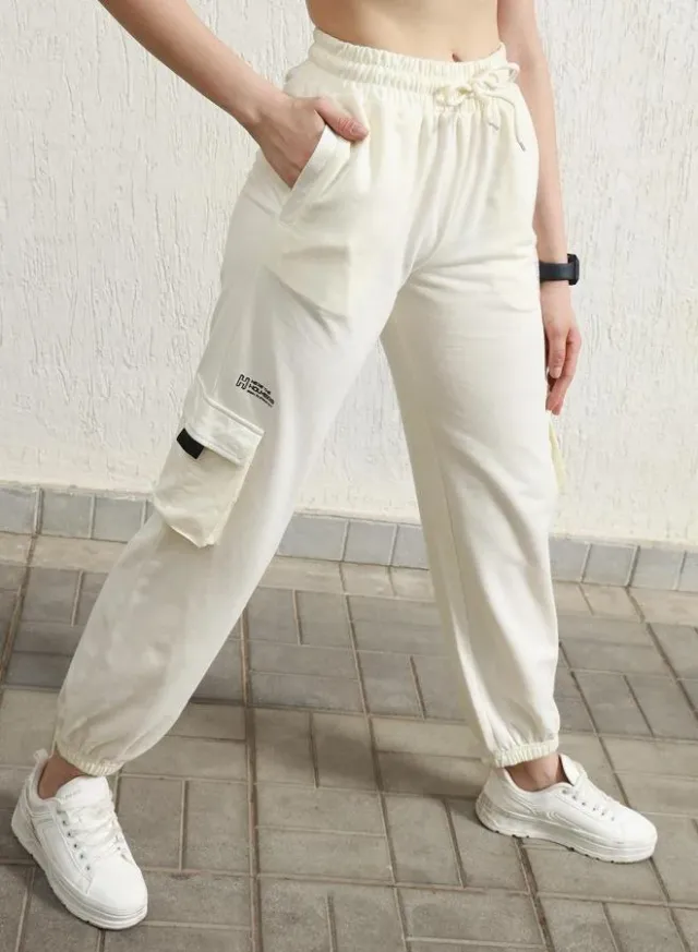 Women's Beige Cotton Blend Printed Cargo Pants – image 6