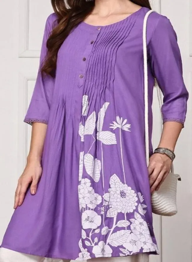 Lavender Rayon Printed Straight Fit Tunic Kurta – image 5