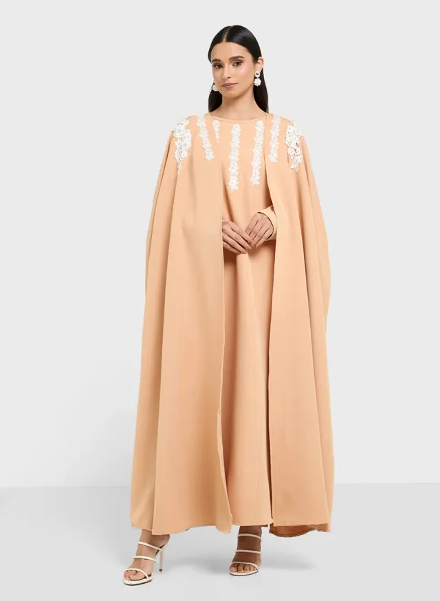 Light Beige Maxi Abaya Dress with White Floral Embroidery – image 5