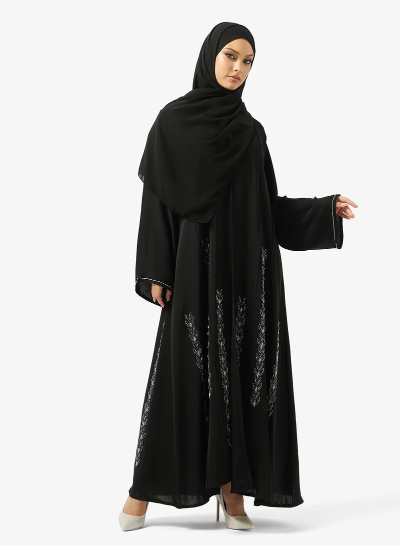 عباية مزينة مع شيلة - أسود