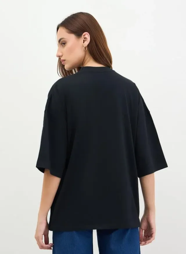 Floral Embroidered Oversized T-Shirt Black – image 5