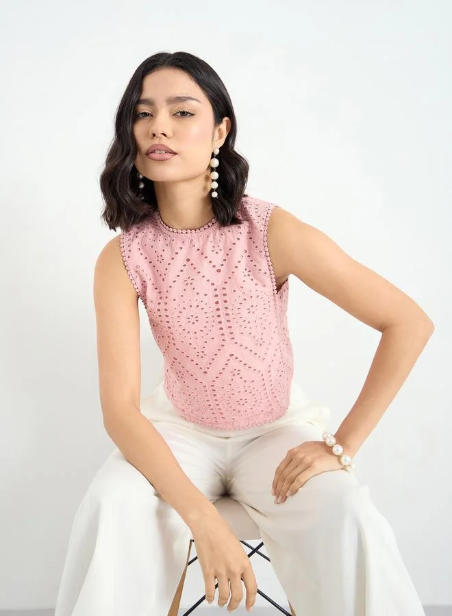 Styli Sleeveless Schiffli Blouse Pink