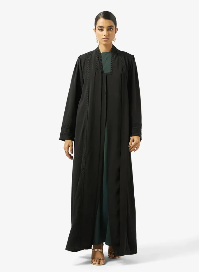 Black Embroidered Abaya with Matching Sheila - Hayas Closet – image 4