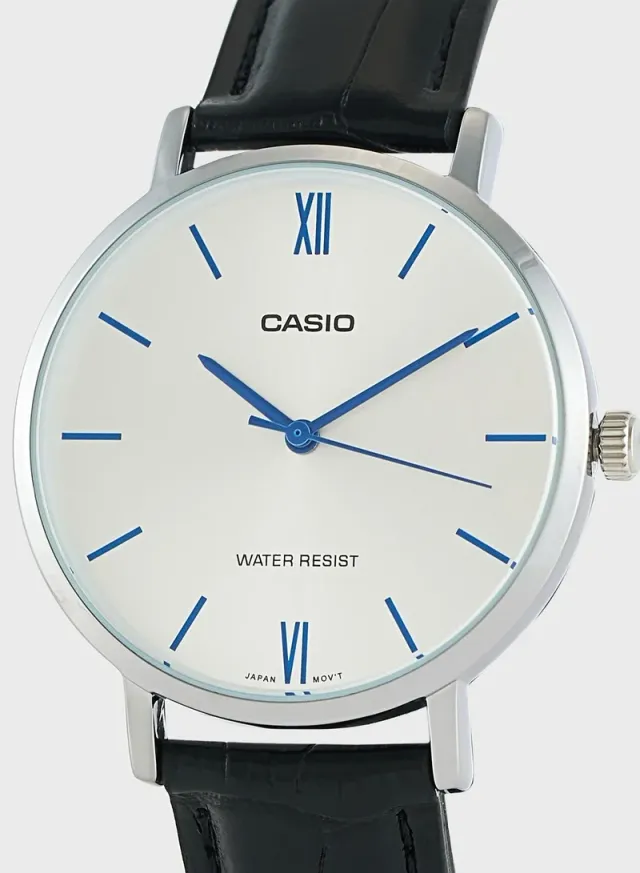 PU Strap Analog Watch Black – image 2