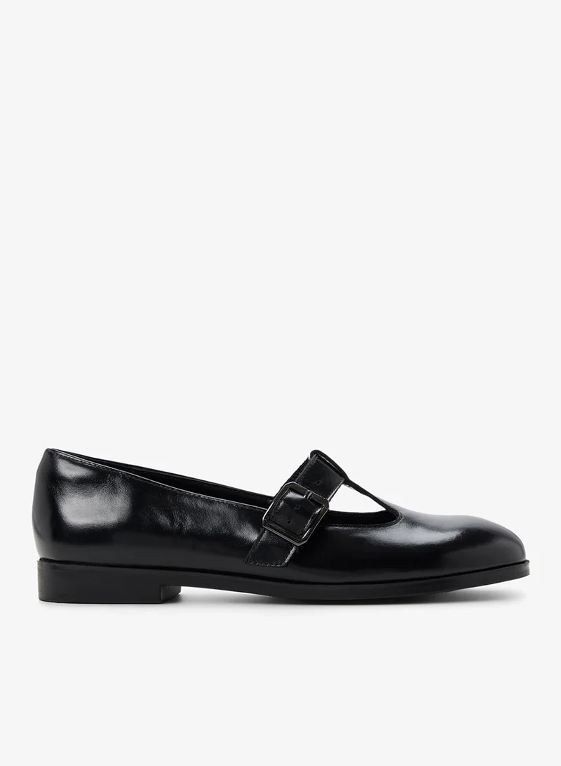 Lothilarinin Pumps Black