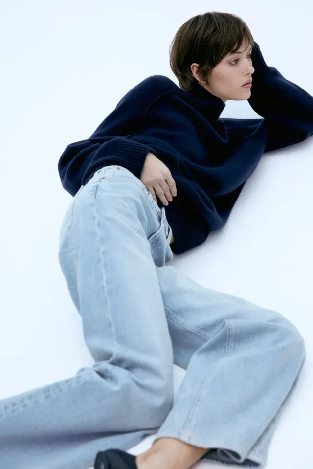High-Rise Wide-Leg Jeans – image 4