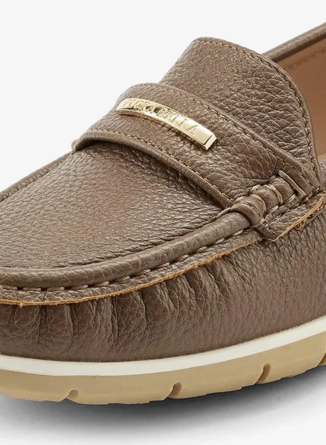 Textured Metal Accent Loafers得以实现目标。 – image 4