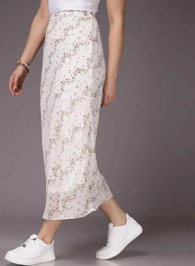 Fitted Ditsy Midi Skirt White – image 3