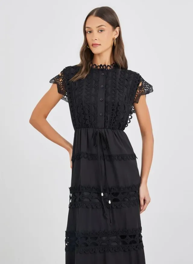 Tiered Lace Short Sleeve Maxi Dress – image 3
