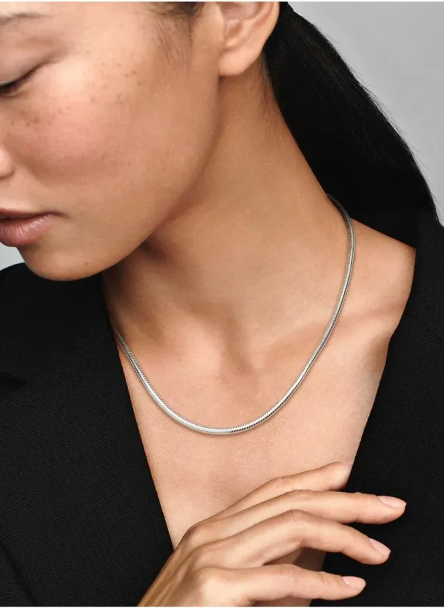 Classic Curb Link Chain Necklace – image 5