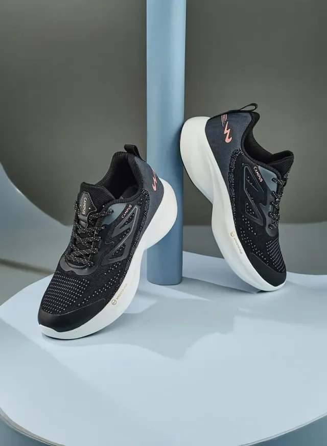 Women's Comfort Low Top Sneakers Off White – image 3