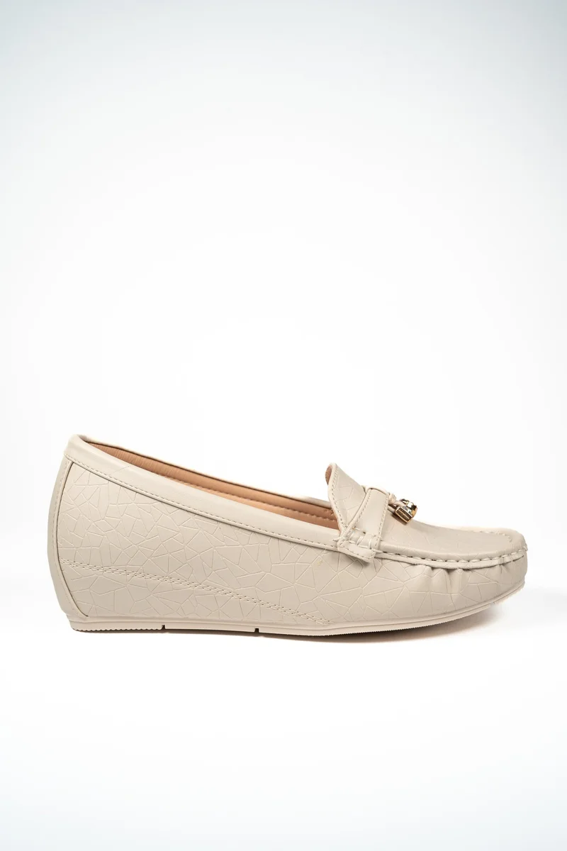 Geoomnii Women's Slip-On Ballet Flats Beige