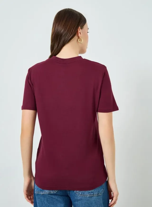 Slogan Print Regular Fit T-Shirt Burgundy – image 5