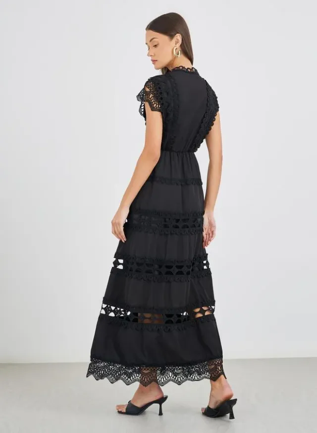 Tiered Lace Short Sleeve Maxi Dress – image 5