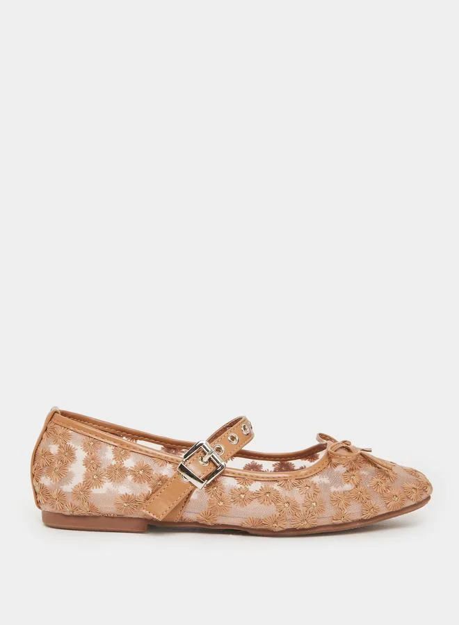 Floral Embroidered Ballerina Beige