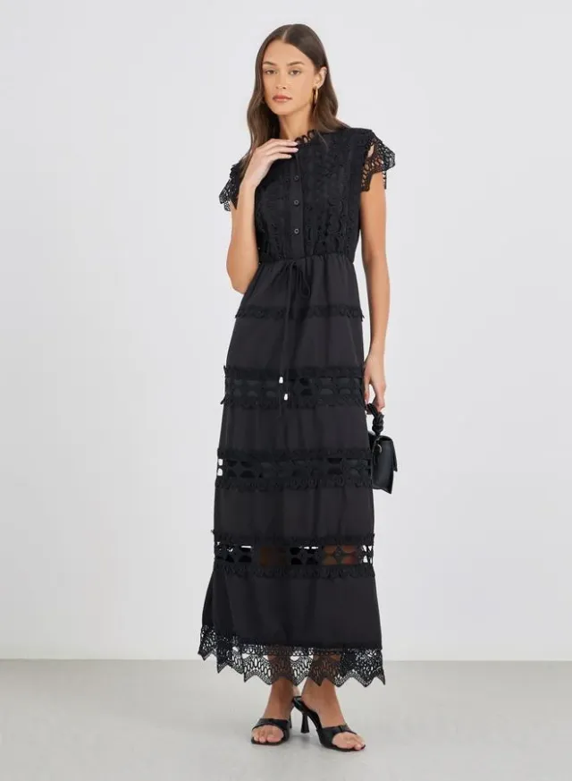 Lace Short Sleeve Tiered Maxi Dress Black