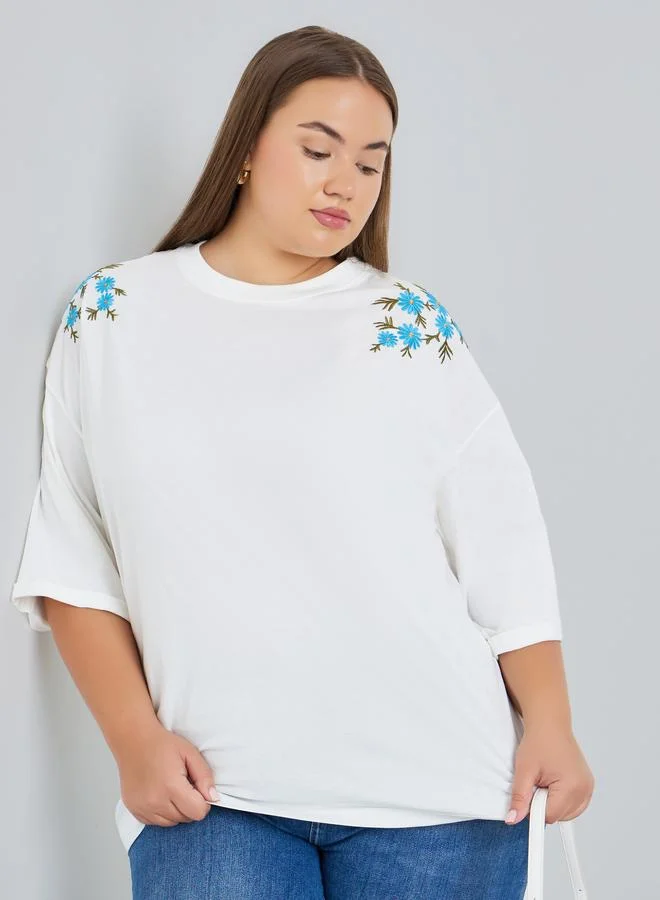Plus Size Embroidered T-Shirt White