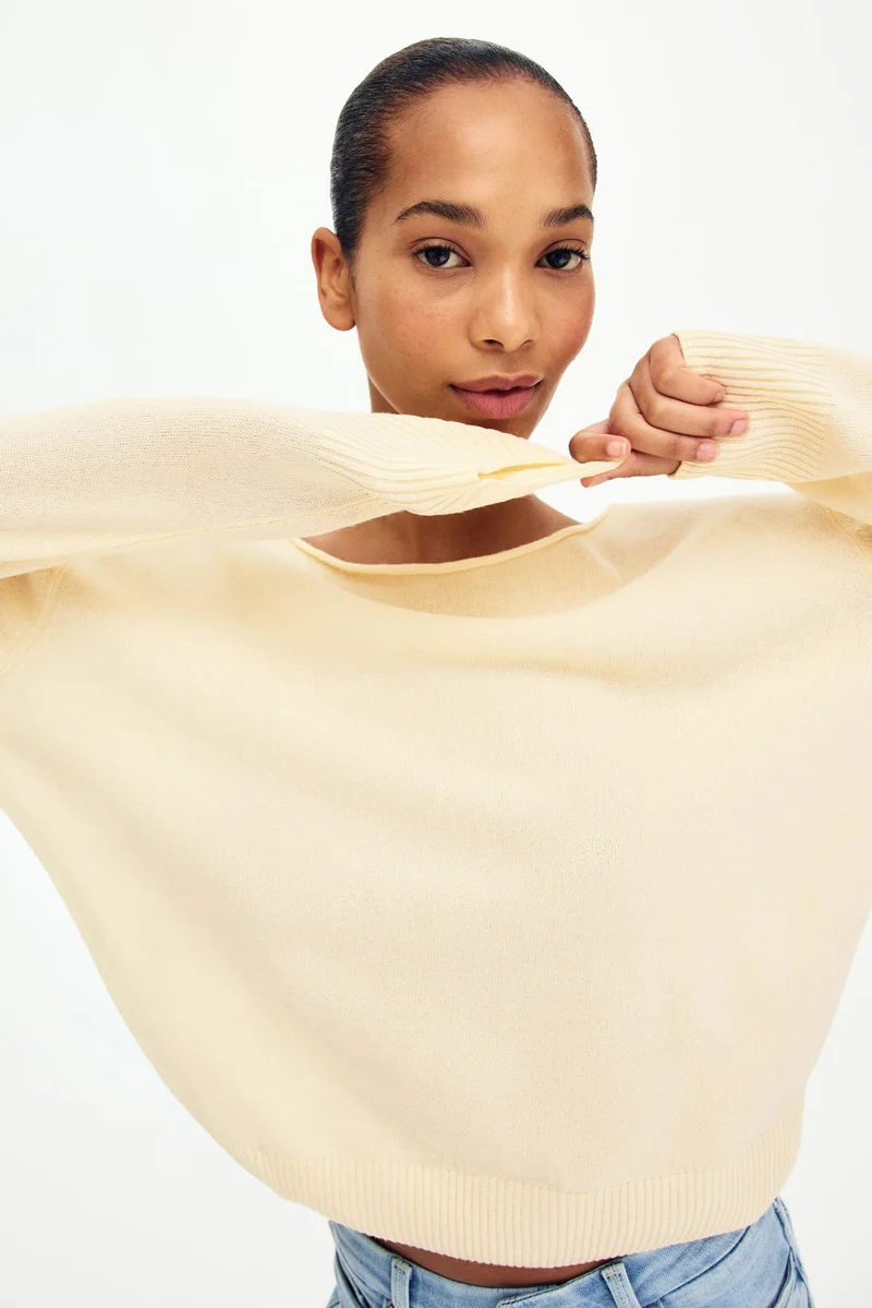 Off-the-Shoulder Jumper Beige
