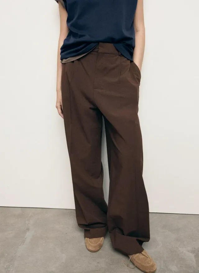 Low-Rise Wide-Leg Trousers
