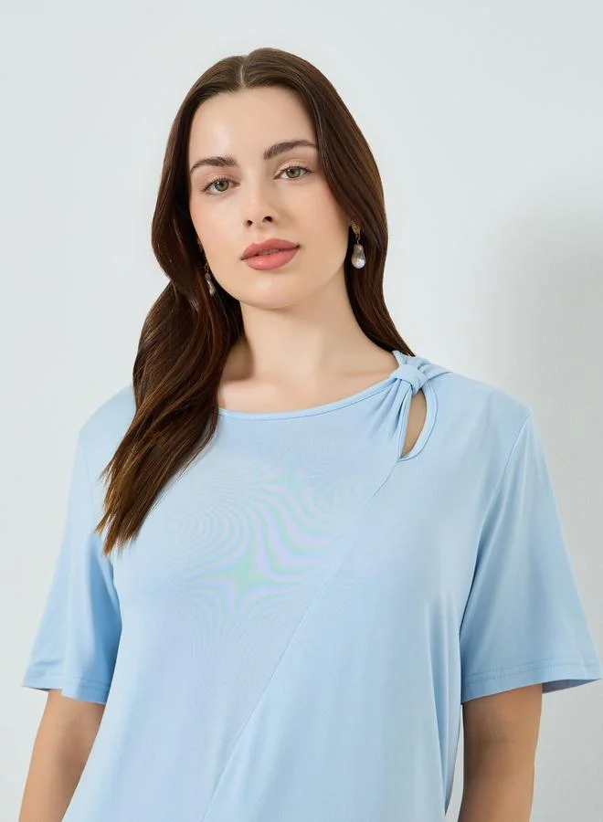 Cut-Out Round Neck T-Shirt Blue