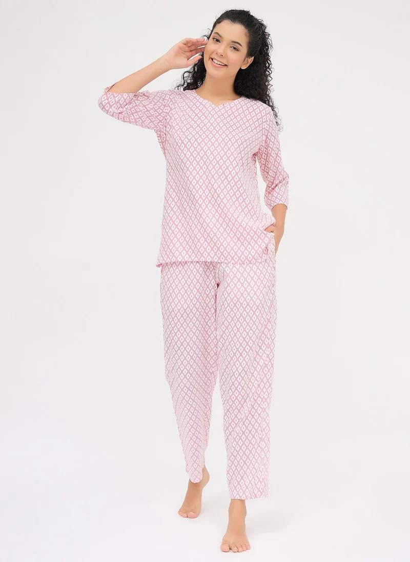 Clovia Geometric Print Rayon Kurta Pyjama Set White
