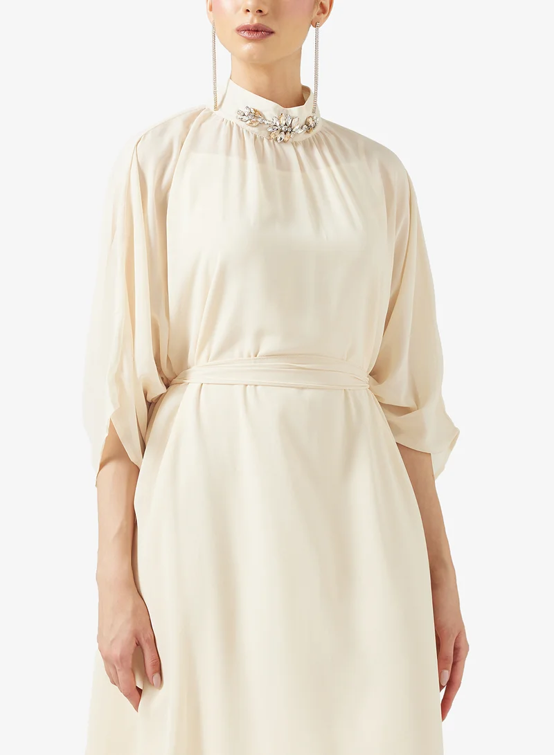 Embellished Neck Kaftan Cream