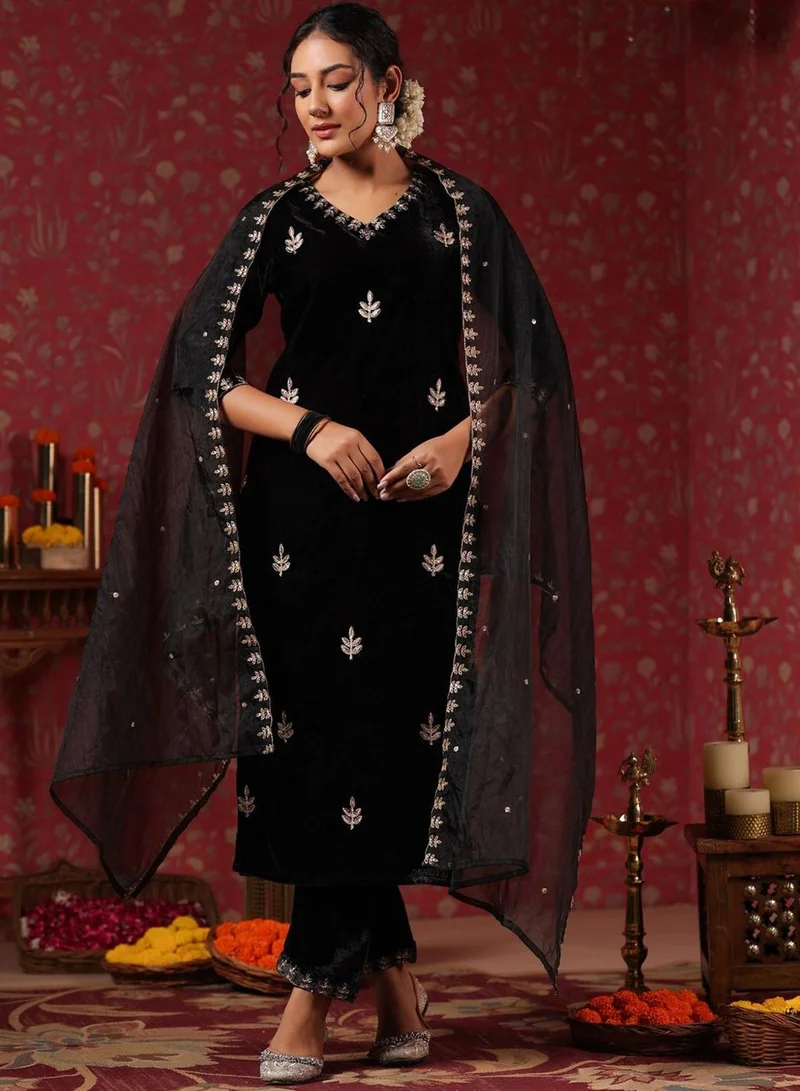 Women's Embellished Velvet Kurta Palazzo Set Black