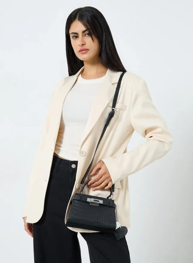 Metal Heart Drop Accent Handbag – image 3
