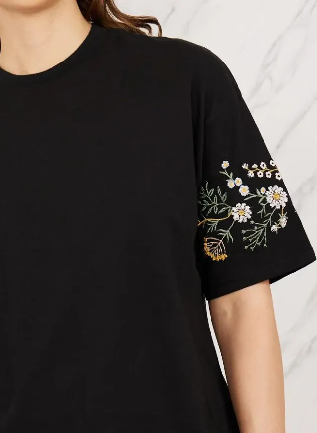 Oversized Embroidered Longline T-Shirt – image 3