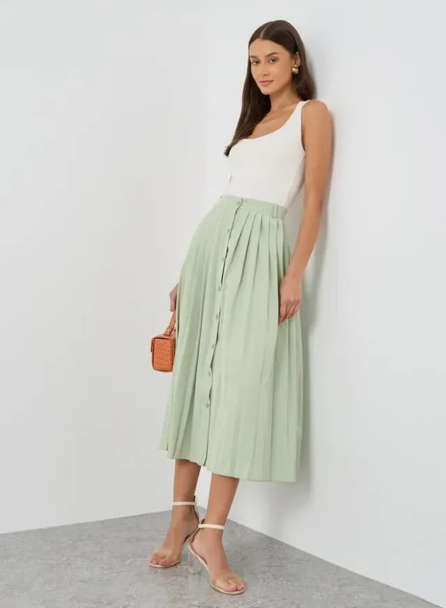 Styli Pleated Buttoned A-Line Midi Skirt Green